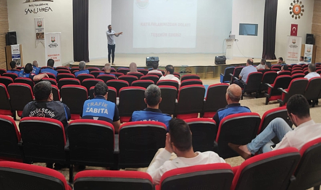 Büyükşehir personellerine halkla ilişkiler ve iletişim eğitimi 