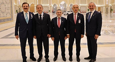 Eski Bakan Nebati, Birleşik Arap Emirliklerinde konuştu