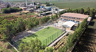 Eyyübiye'de üç mahalle daha halı sahaya kavuştu