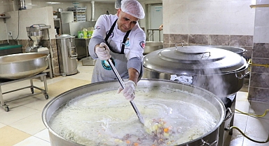 Haliliye, aşevi hizmeti ile vatandaşların gönüllerine dokunuyor