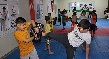 Karaköprü'de çocukların uğrak yeri spor kursları