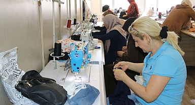 Karaköprülü kadınlar öğreniyor ve üretiyor
