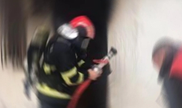 Urfa'da tekstil fabrikasında yangın! 100 ton pamuk küle döndü