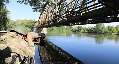 Yunanistan'dan Türkiye'ye girmeye çalışan 3 şahıs yakalandı