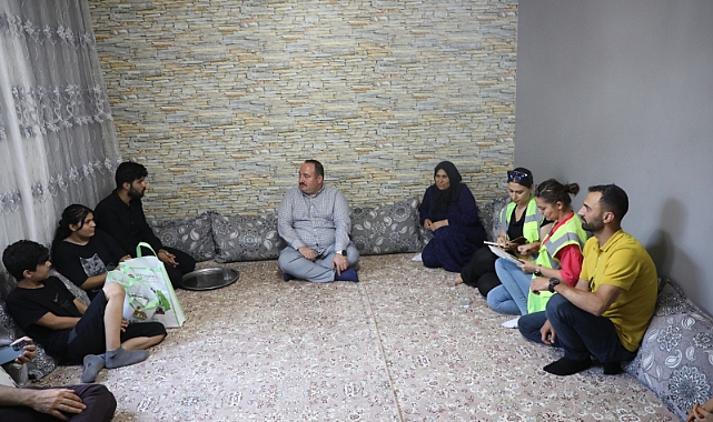 Başkan Ekinci'den çat kapı ev ziyaretleri