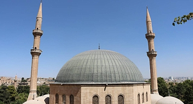 Dergah Cami minaresinde onarım çalışması tamamlandı