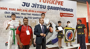Eyyübiyeli minikler şampiyonluk getirdi