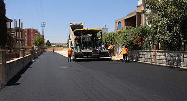 Haliliye’de sıcak asfalt çalışmaları devam ediyor 