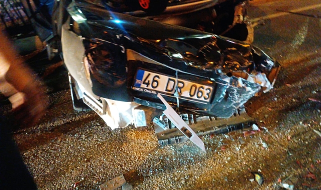 Şanlıurfa GAP Bulvarında feci kaza! Ortalık savaş alanına döndü