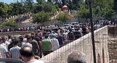 TIR kazasında can verenler son yolcuğuna uğurlandı