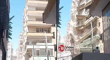 Urfa'da ağır hasarlı bina ıslık sesi ile yerden bir oldu