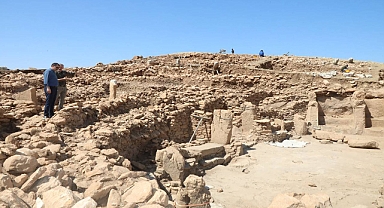 Vali Ayhan, Göbeklitepe ile Karahantepe’de incelemelerde bulundu