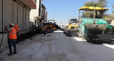Viranşehir'de asfalt çalışmaları devam ediyor