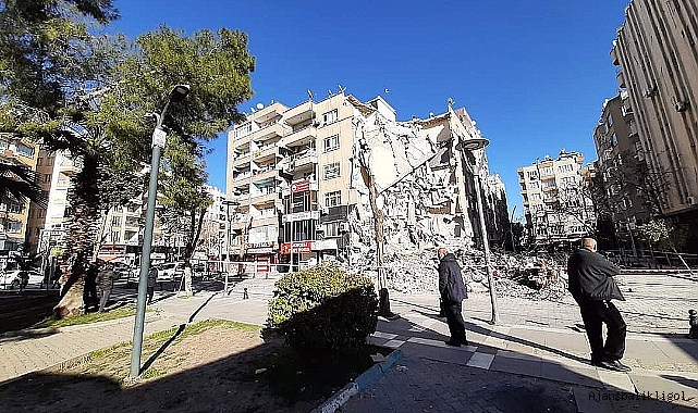 Deprem bölgesindeki öğretmenlerin beklediği karar açıklandı