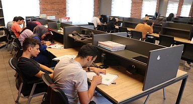 Haliliye Belediyesi kütüphaneleri gençlerin adresi oluyor 