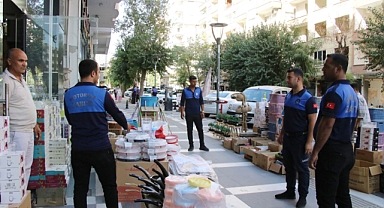 Haliliye'de kaldırım işgali denetimi 