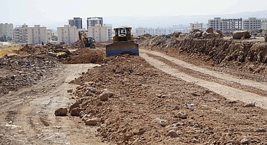 Hızla büyüyen Karaköprü'ye yeni yollar kazandırılıyor