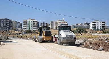 Karaköprü'de konforlu ulaşım için yeni yollar açılıyor