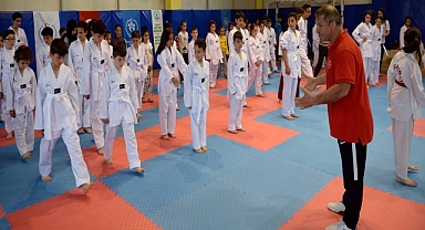 Millî sporculardan beden eğitimi branşına atama