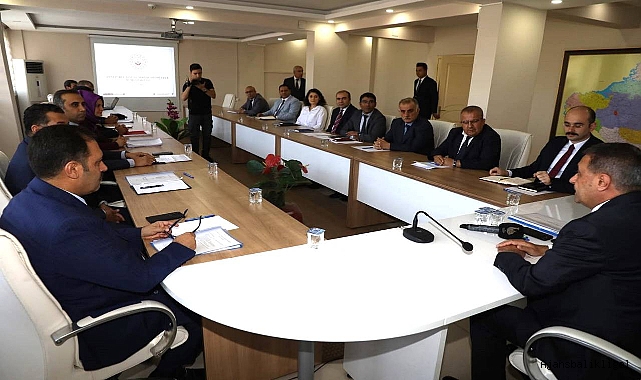 Vali Şıldak, kurum ziyaretlerine devam ediyor