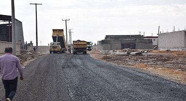 Kırsal mahallelerde asfalt seferberliği devam ediyor