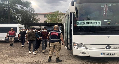 Şanlıurfa’da göçmen kaçakçılığı! 36 kişi yakalandı