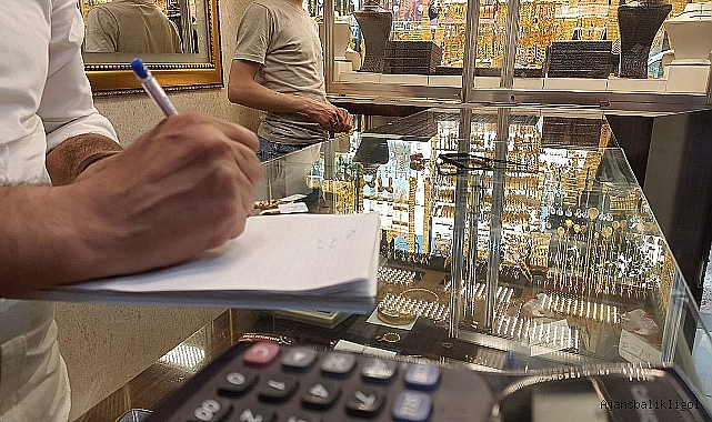 Serbest piyasada altın kaç TL'den işlem gördü?