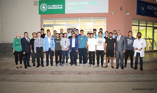 Vali Şıldak, Üniversite öğrencilerini dinledi