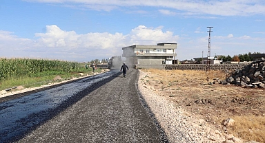 Viranşehir Belediyesi kırsal mahallelerde asfalt atağı başlattı