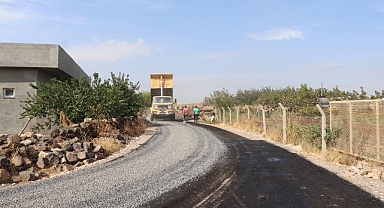 Viranşehir Belediyesi kırsalda asfalt atağını sürdürüyor
