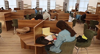 Ara tatilde kütüphanelere yoğun ilgi