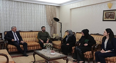 Başkan Beyazgül, emekli Öğretmenlerin Gününü kutladı 