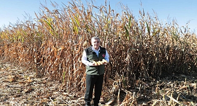 Başkan Beyazgül, mısır hasadına katıldı