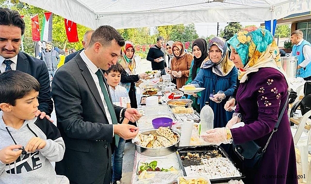 Bozova’da Filistin için hayır çarşısı kuruldu