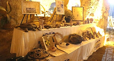 Ebru çalışmaları tarihi Kızılkoyun Nekropol’ünde sergilendi