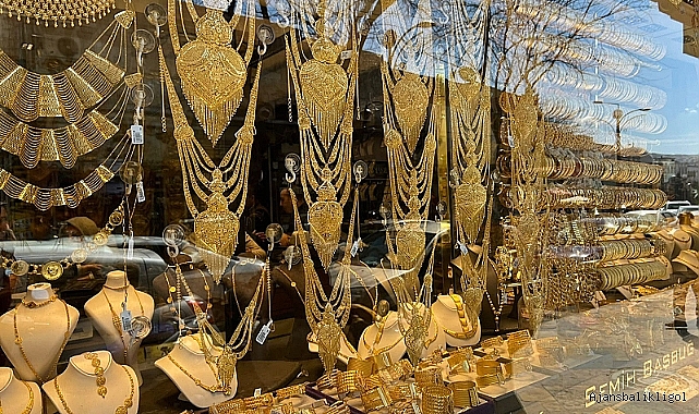 Güncel altın fiyatları kaç TL'den işlem görüyor?