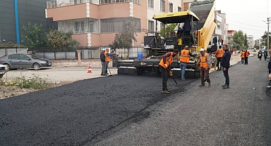 Haliliye’de sıcak asfalt çalışmalarıyla yollar yenileniyor 