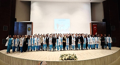 HRÜ’de geleceğin diş hekimleri ilk önlüklerini giydi