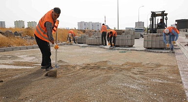 Karaköprü'de üstyapı çalışmaları devam ediyor