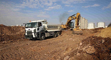 Karaköprü'de yol ağı genişliyor