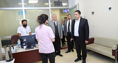 Solmaz: Diş hastanelerimizde gece poliklinikleri açılacak