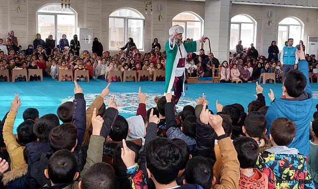 Üsküdarlı Nasrettin Hoca çocuklarla buluştu