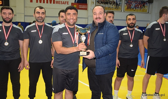 Viranşehir'de Öğretmenler Günü Voleybol Turnuvası sona erdi