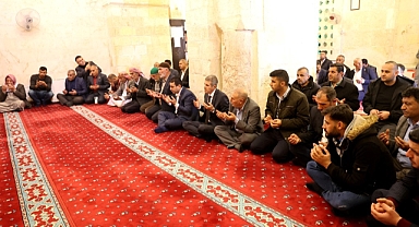 Başkan Özyavuz, şehitler için Mevlid-İ Şerif okuttu