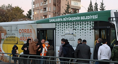 Büyükşehir'den çorba ikramı 
