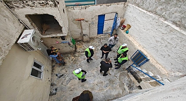 Eyyübiye Belediyesi yoksul ailelerin evini yaşanabilir hale getiriyor