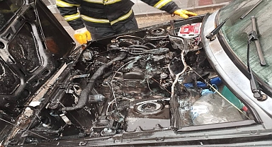 Haliliye ilçesinde bir araçta korkutan yangın!