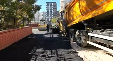 Karaköprü'de asfalt çalışmaları devam ediyor 