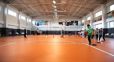 Karaköprü’de çocuklar spor kurslarında yeteneklerini keşfediyor