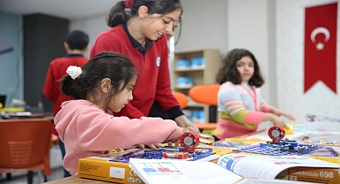 Karaköprü’de çocuklara STEM ve Robotik Kodlama kursları veriliyor
